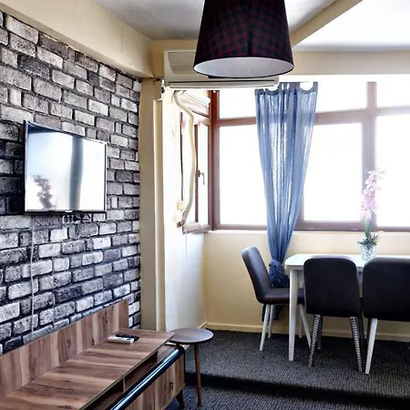Fascinating Duplex Flat With Classic Beyoglu Architecture 5-Min Walk To Istiklal Avenue Διαμέρισμα