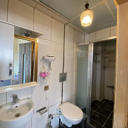 Fascinating Duplex Flat With Classic Beyoglu Architecture 5-Min Walk To Istiklal Avenue *