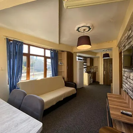 Fascinating Duplex Flat With Classic Beyoglu Architecture 5-Min Walk To Istiklal Avenue Κωνσταντινούπολη