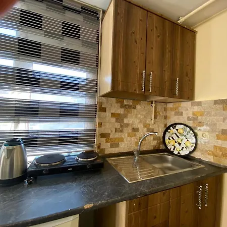 Fascinating Duplex Flat With Classic Beyoglu Architecture 5-Min Walk To Istiklal Avenue Διαμέρισμα *