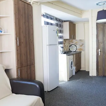 Fascinating Duplex Flat With Classic Beyoglu Architecture 5-Min Walk To Istiklal Avenue Διαμέρισμα *