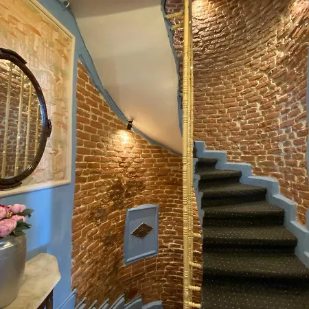 Διαμέρισμα Fascinating Duplex Flat With Classic Beyoglu Architecture 5-Min Walk To Istiklal Avenue