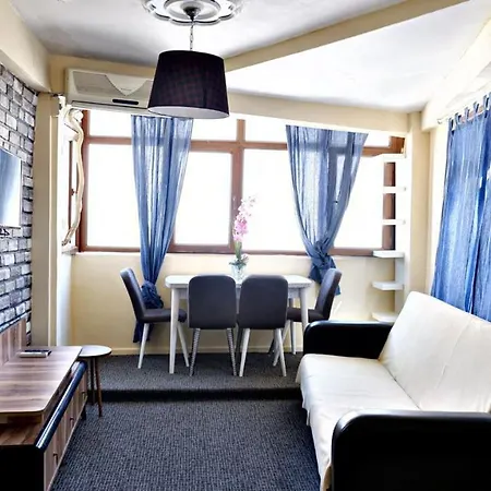 Fascinating Duplex Flat With Classic Beyoglu Architecture 5-Min Walk To Istiklal Avenue